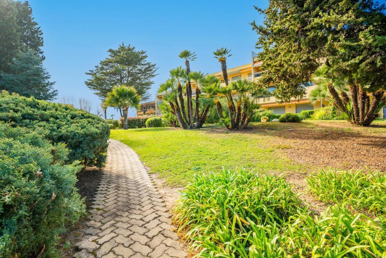 Spacious Apartment At A 5 Min Walk From The Beach Antibes Exterior photo