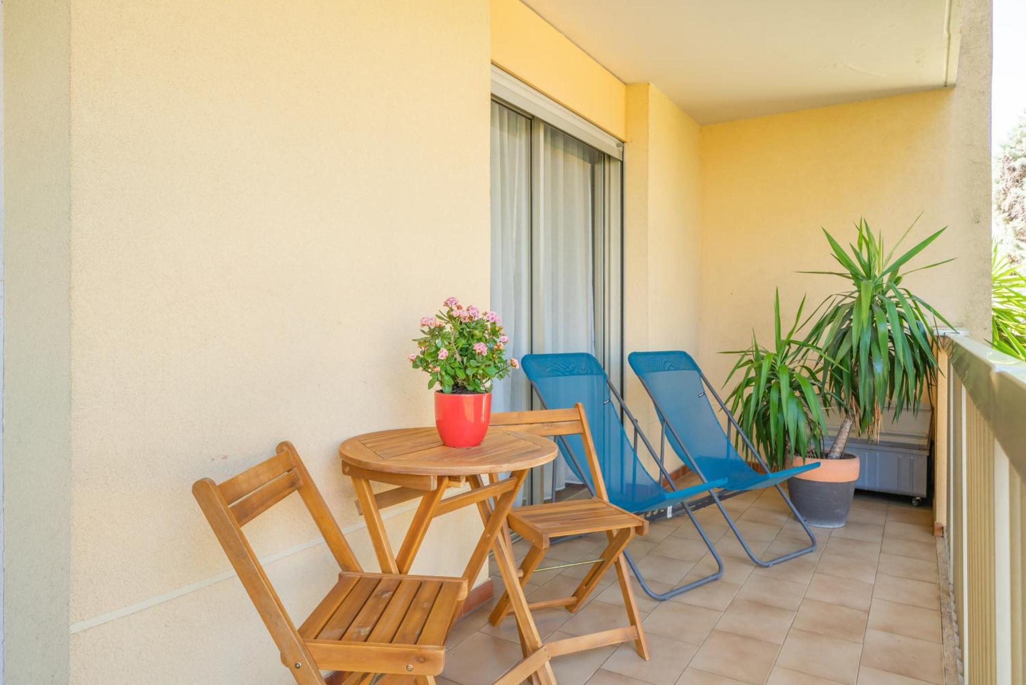 Spacious Apartment At A 5 Min Walk From The Beach Antibes Exterior photo